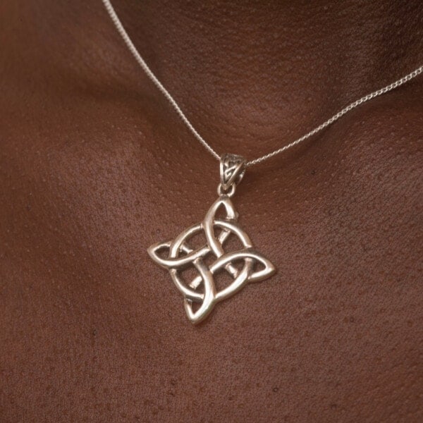 Royal Mile Silver - Celtic silver pendant